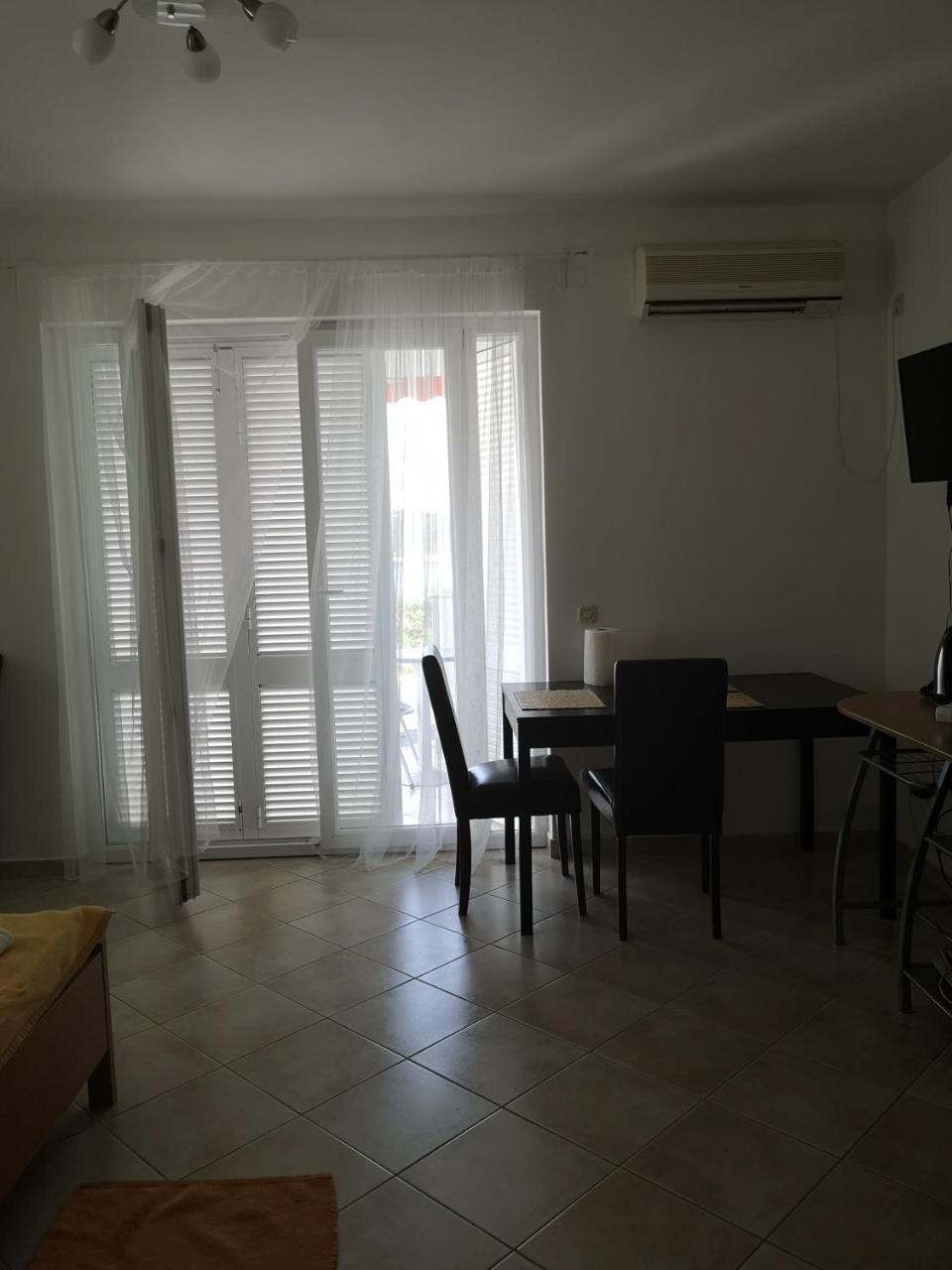Apartment Zekija Barbat na Rabu المظهر الخارجي الصورة